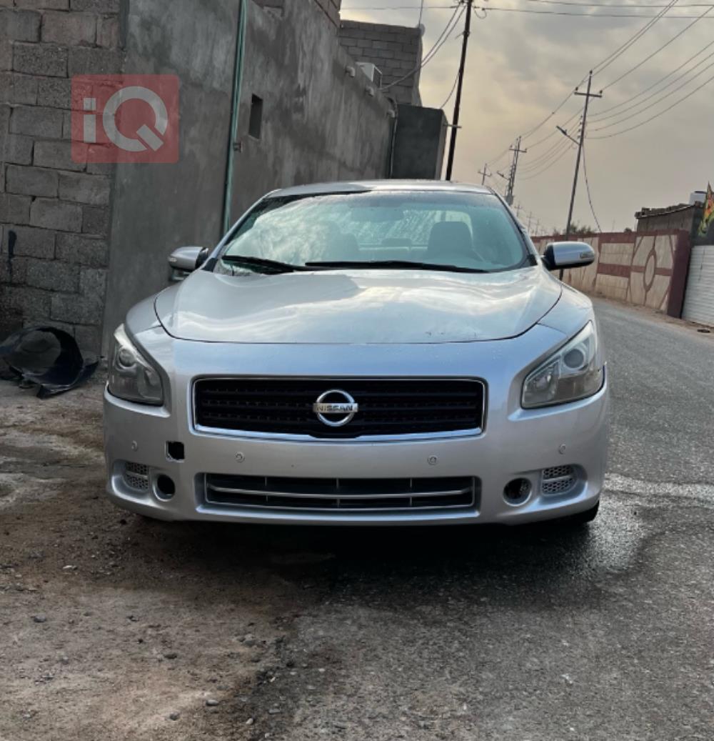 Nissan Maxima